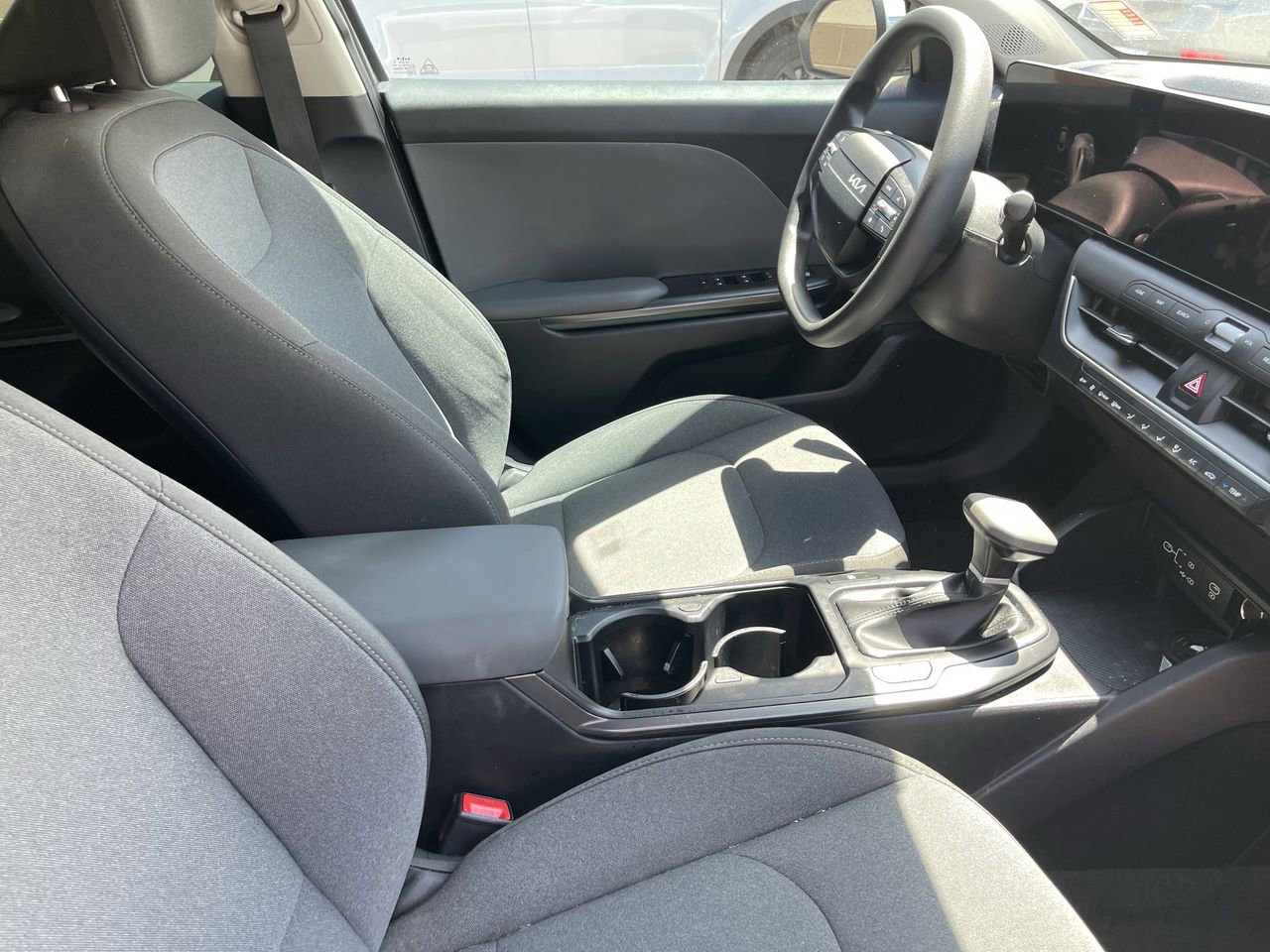 Certified 2025 Kia K4 FWD image 6