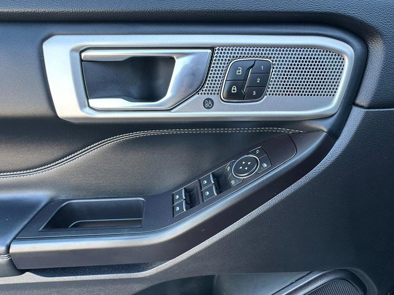 Used 2020 Ford Explorer Limited RWD image 10