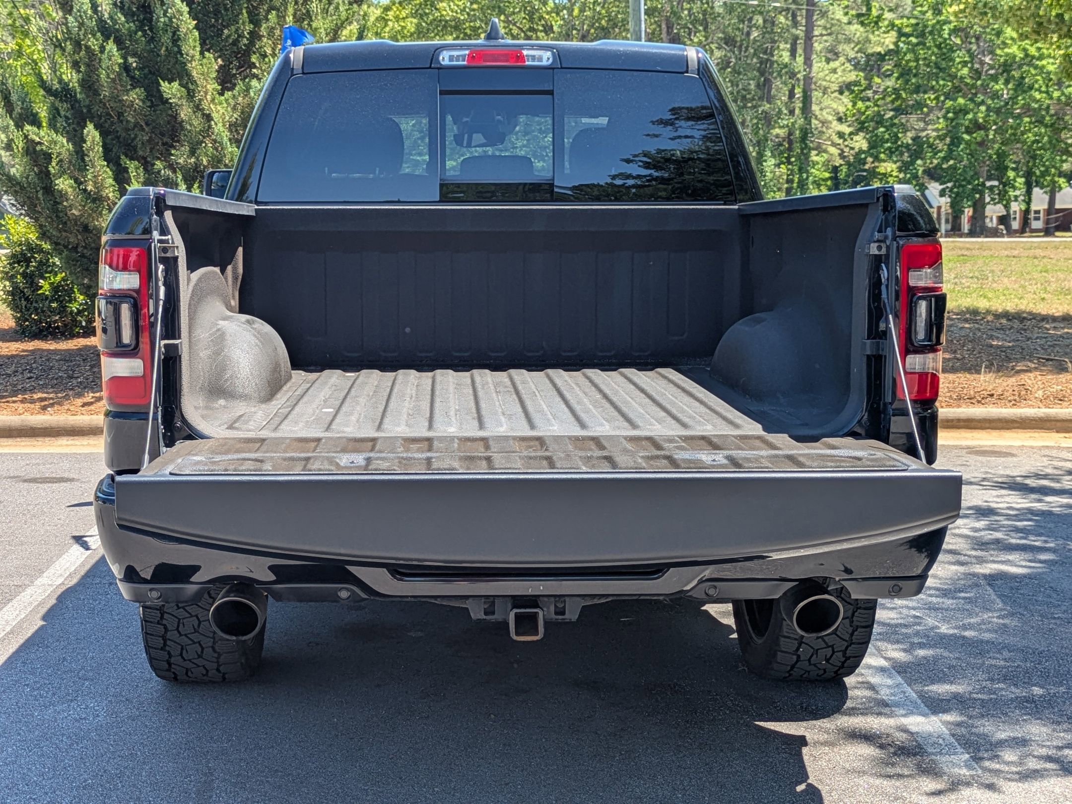 Used 2022 RAM 1500 Laramie AWD/4WD image 33