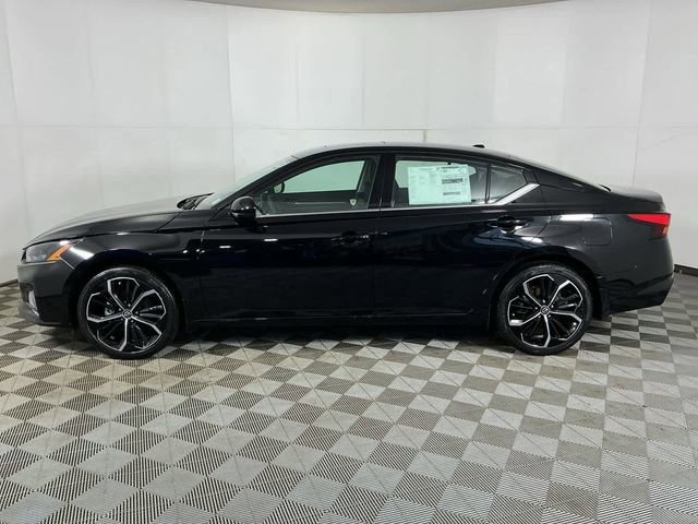 New 2025 Nissan Altima 2.5 SR w/ SR Premium Package image 4