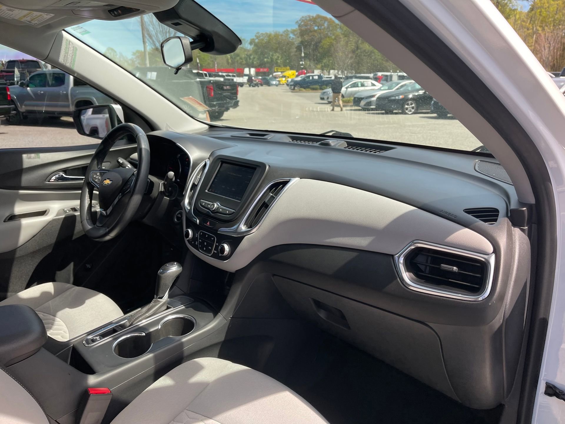 Used 2020 Chevrolet Equinox LT FWD image 29