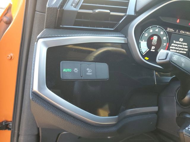 Used 2025 Audi Q3 2.0T Premium image 28