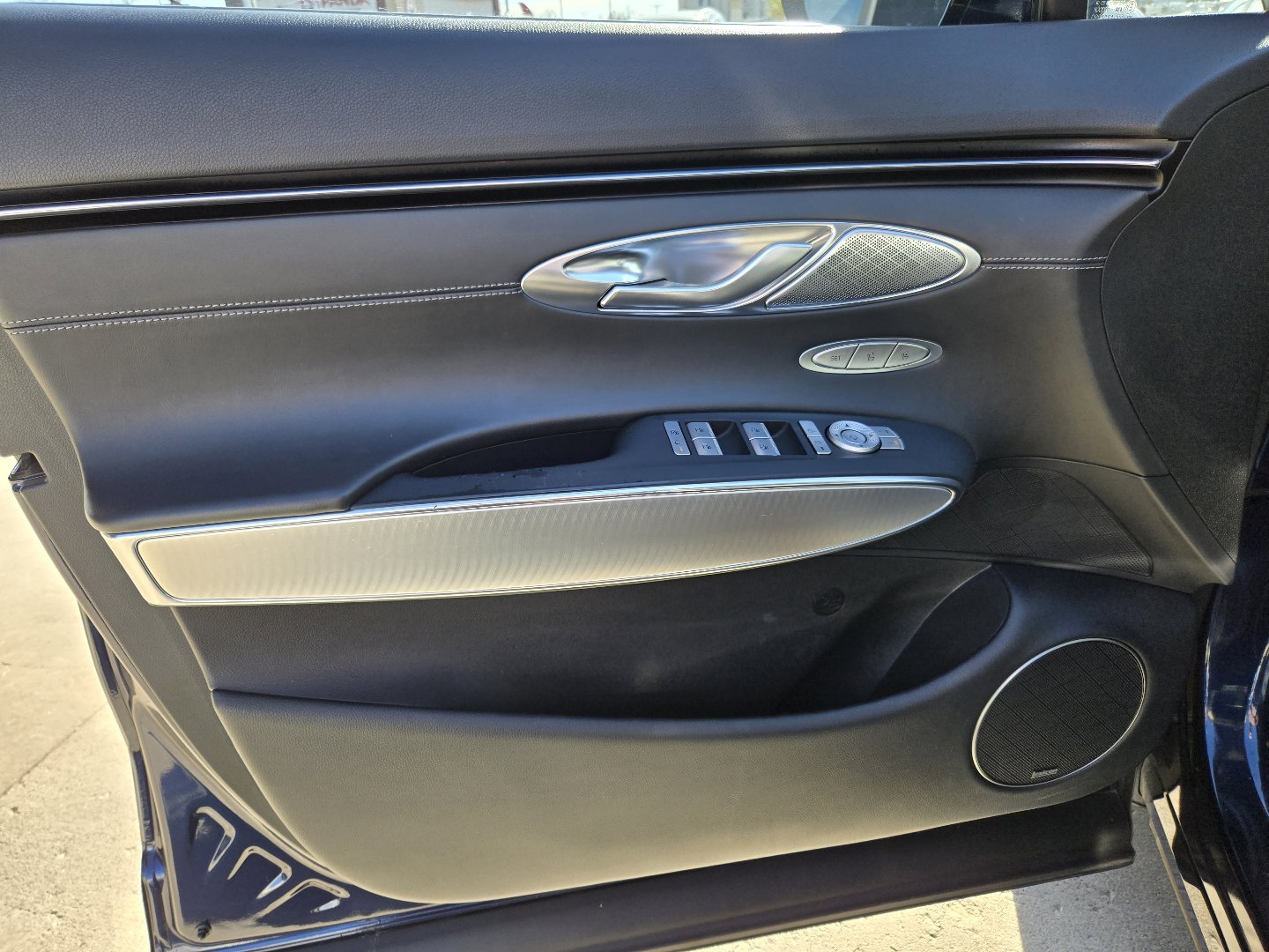 Used 2022 Genesis GV70 2.5T w/ Select Package AWD/4WD image 19