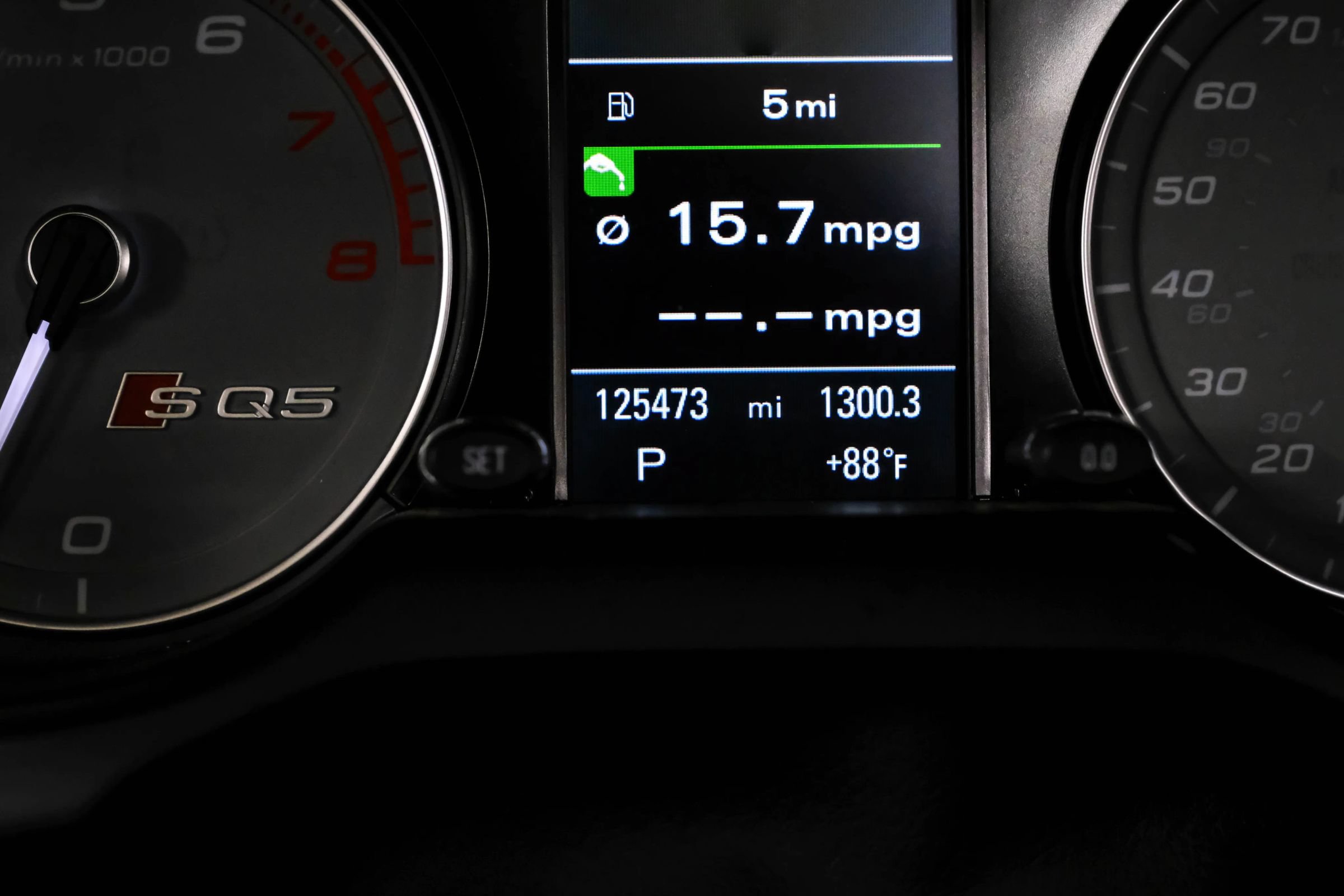 Used 2017 Audi SQ5 Premium Plus AWD/4WD image 20