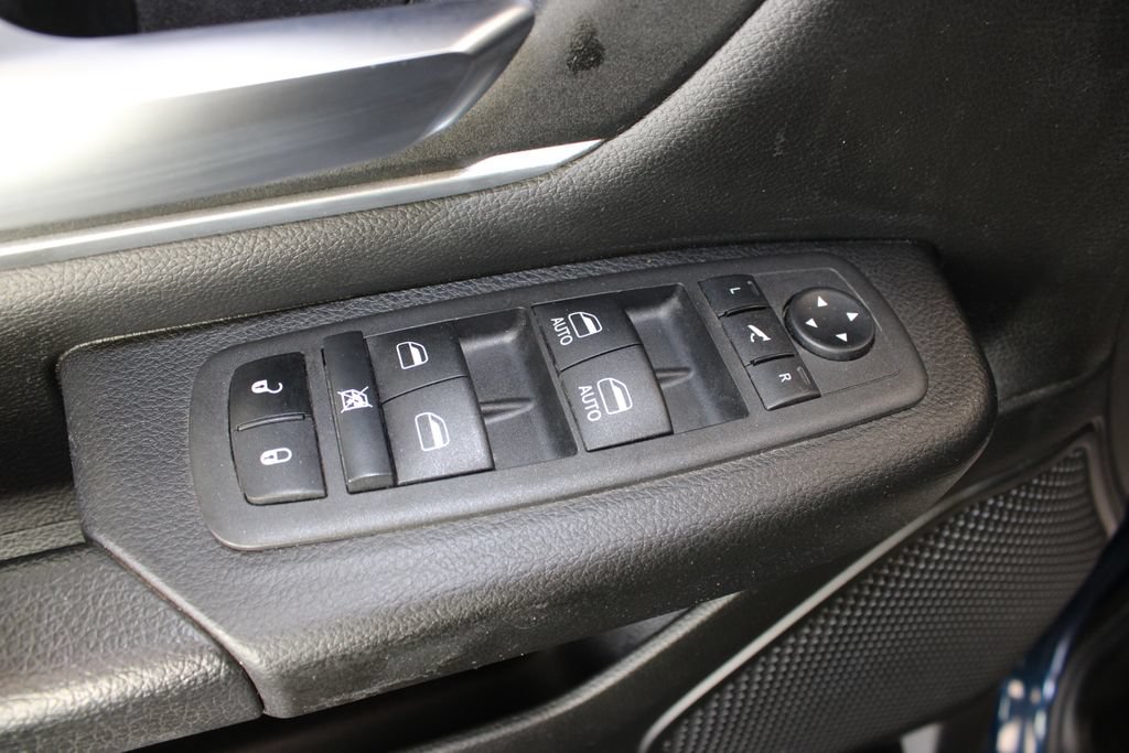 Used 2022 RAM 1500 Big Horn AWD/4WD image 16
