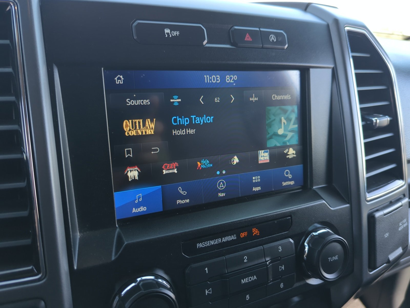 Used 2020 Ford F150 XLT w/ Equipment Group 302A Luxury image 26