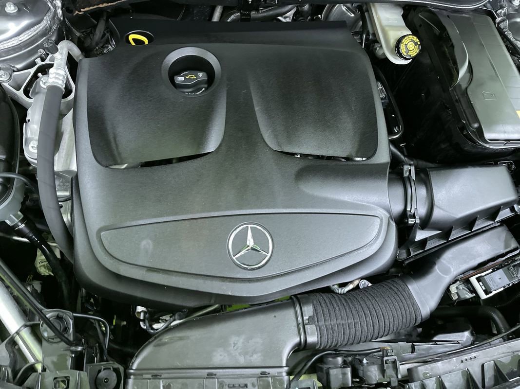 Used 2015 Mercedes-Benz CLA 250 image 27