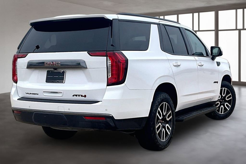 Used 2023 GMC Yukon AT4 w/ Technology Package AWD/4WD image 2