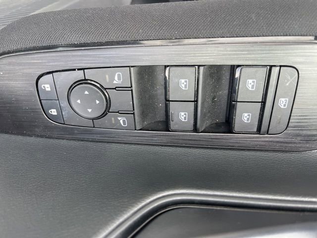 Used 2025 Nissan Kicks S AWD/4WD image 5