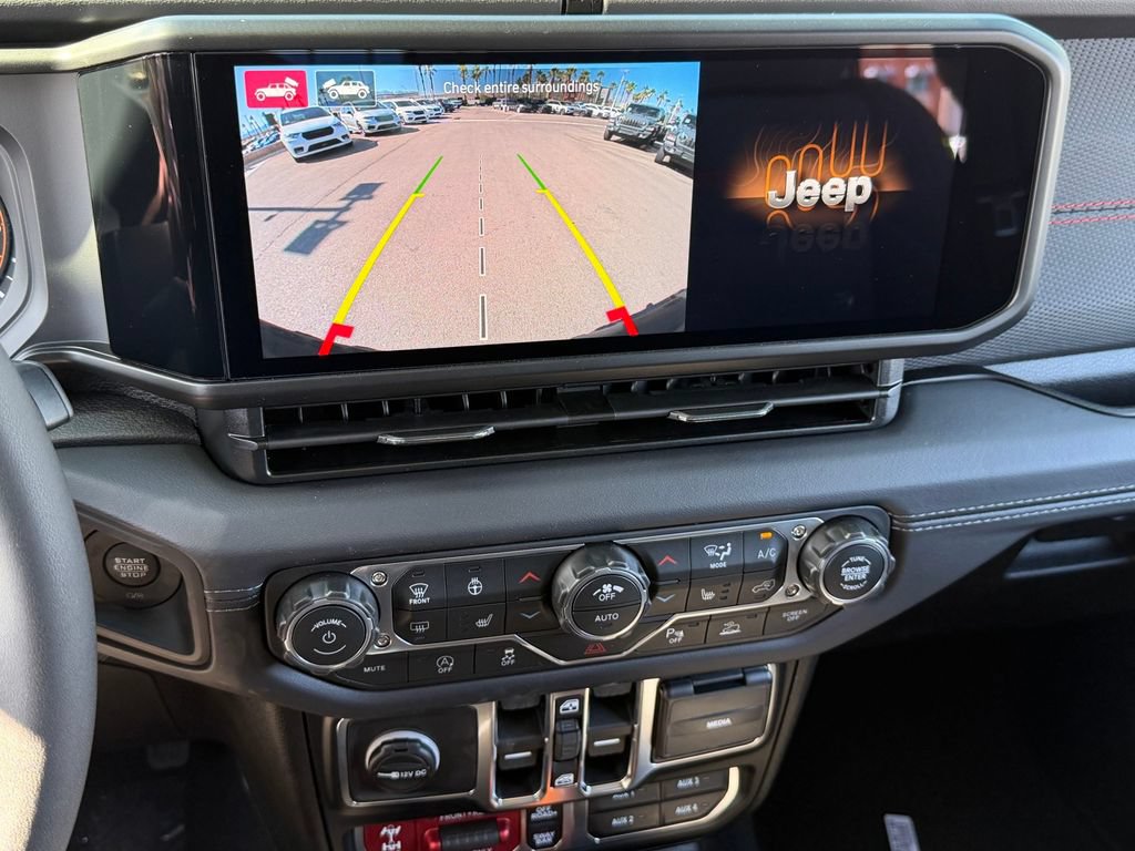 New 2026 Jeep Wrangler Unlimited Rubicon w/ Whitecap Package AWD/4WD image 15