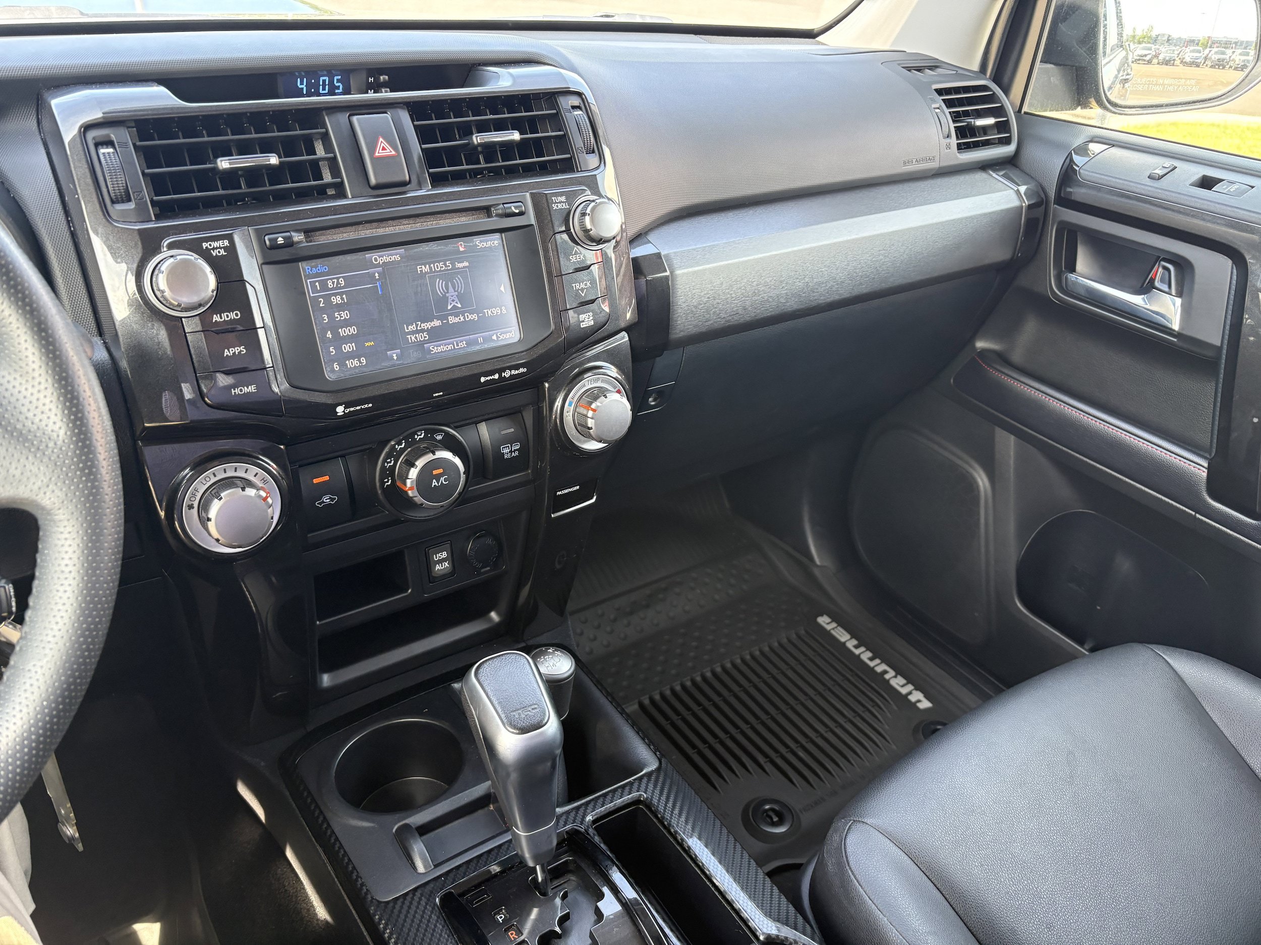 Used 2017 Toyota 4Runner TRD Off-Road Premium AWD/4WD image 9