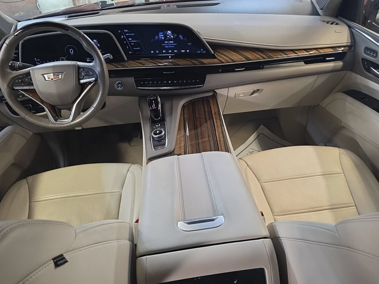 Used 2023 Cadillac Escalade Sport Platinum AWD/4WD image 31