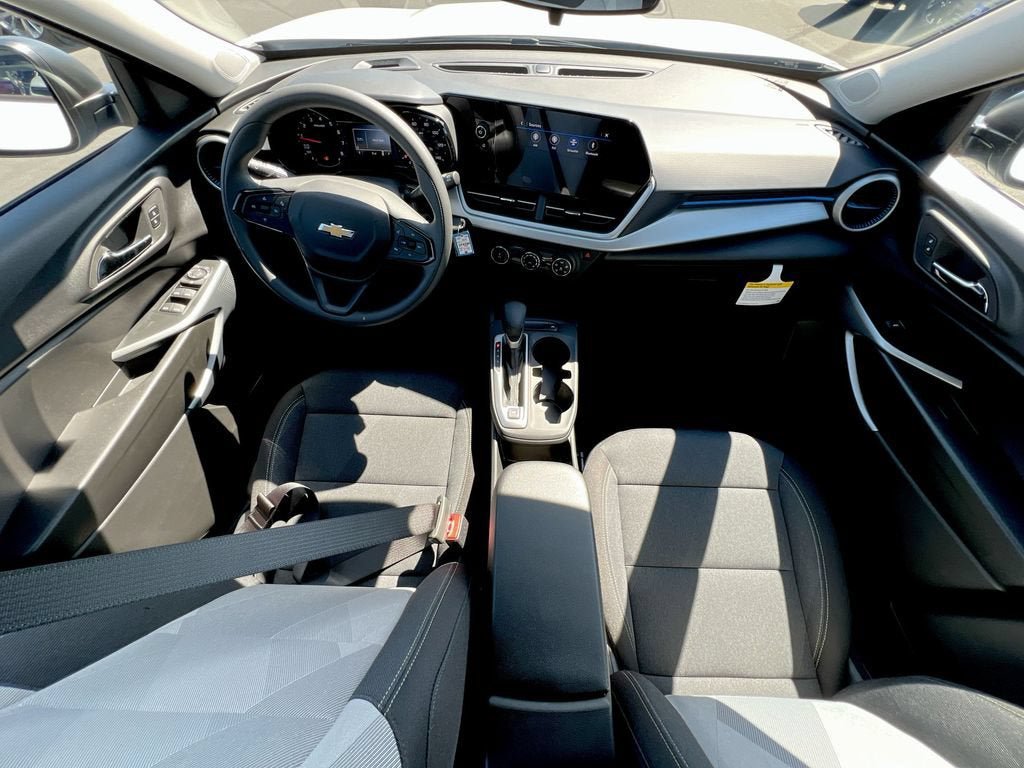 New 2026 Chevrolet Trax LS w/ Driver Confidence Package FWD image 17