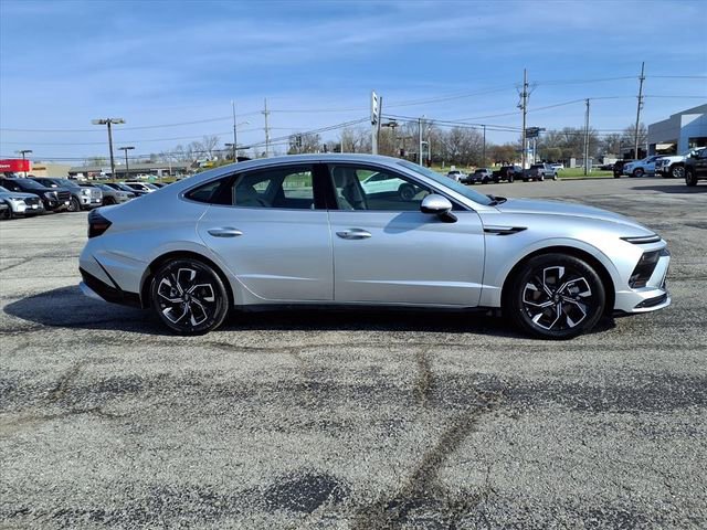 Used 2025 Hyundai Sonata SEL image 12