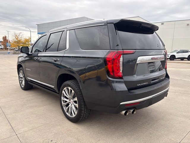 Used 2022 GMC Yukon Denali w/ Denali Premium Package AWD/4WD image 9