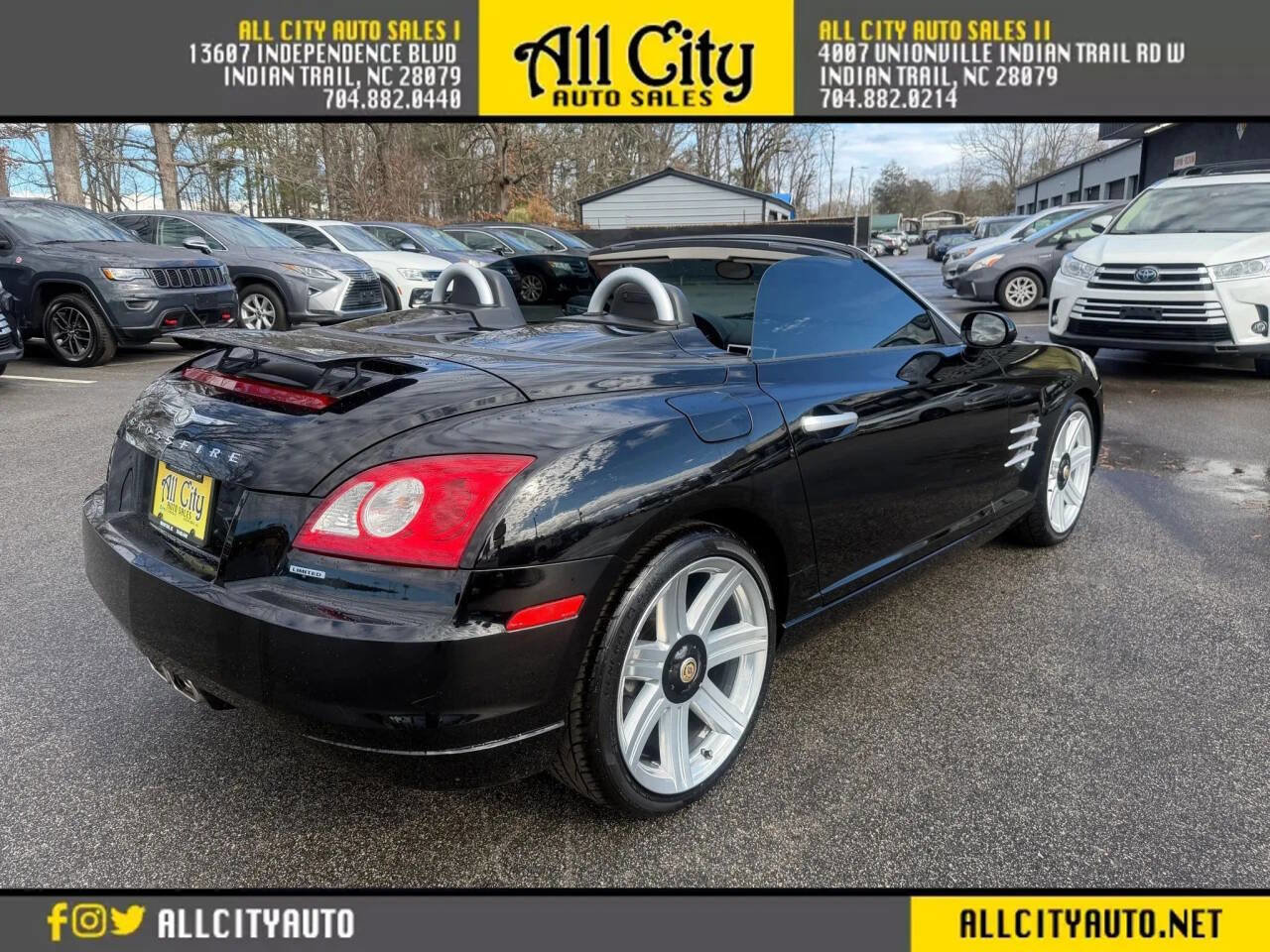Used 2005 Chrysler Crossfire Limited image 12