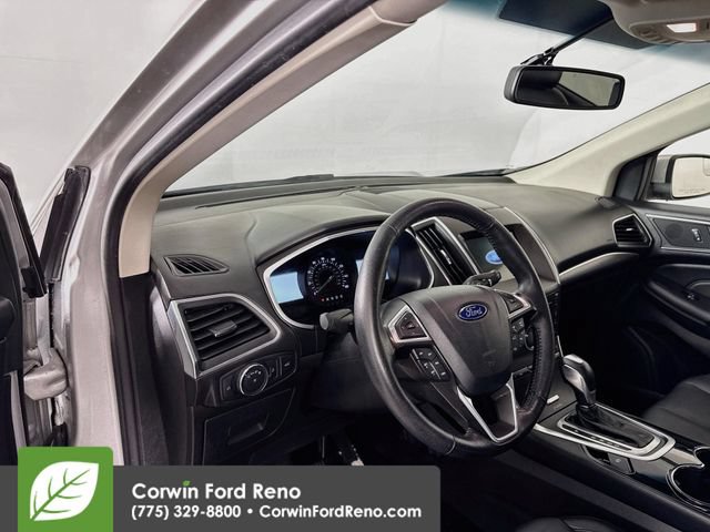 Used 2016 Ford Edge Titanium AWD/4WD image 10