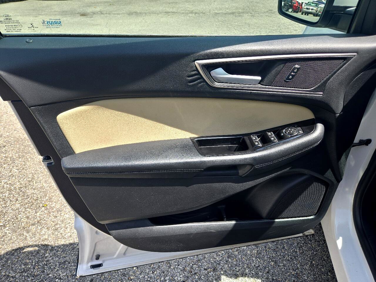 Used 2016 Ford Edge SEL w/ Equipment Group 201A image 9
