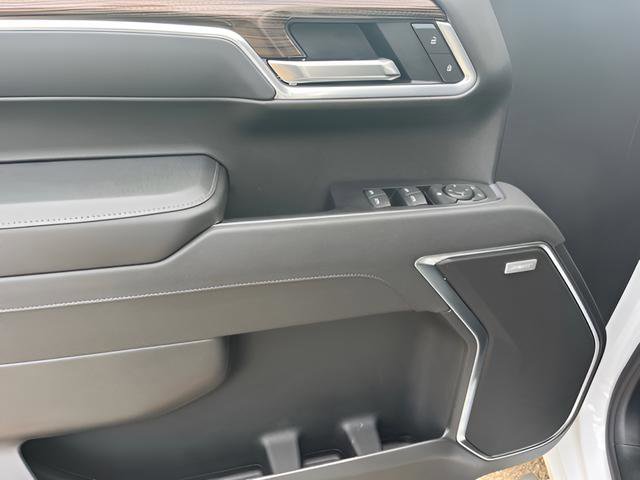 New 2026 Chevrolet Silverado 1500 RST w/ Convenience Package II AWD/4WD image 12
