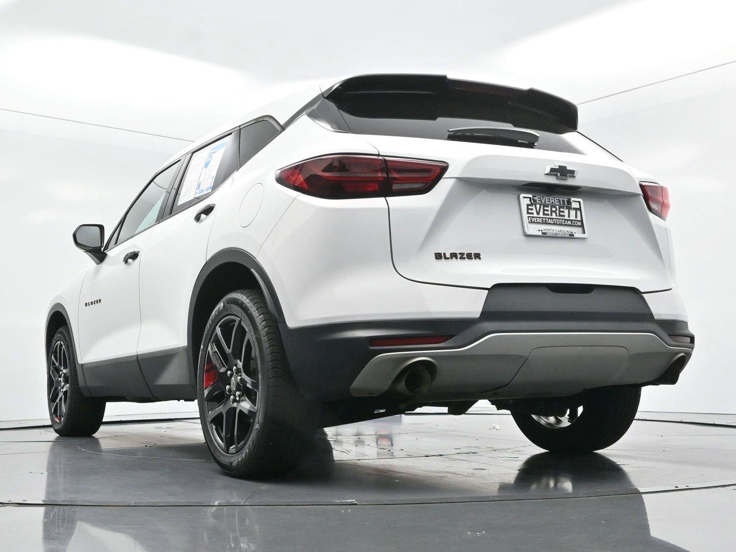 Used 2023 Chevrolet Blazer LT FWD image 47
