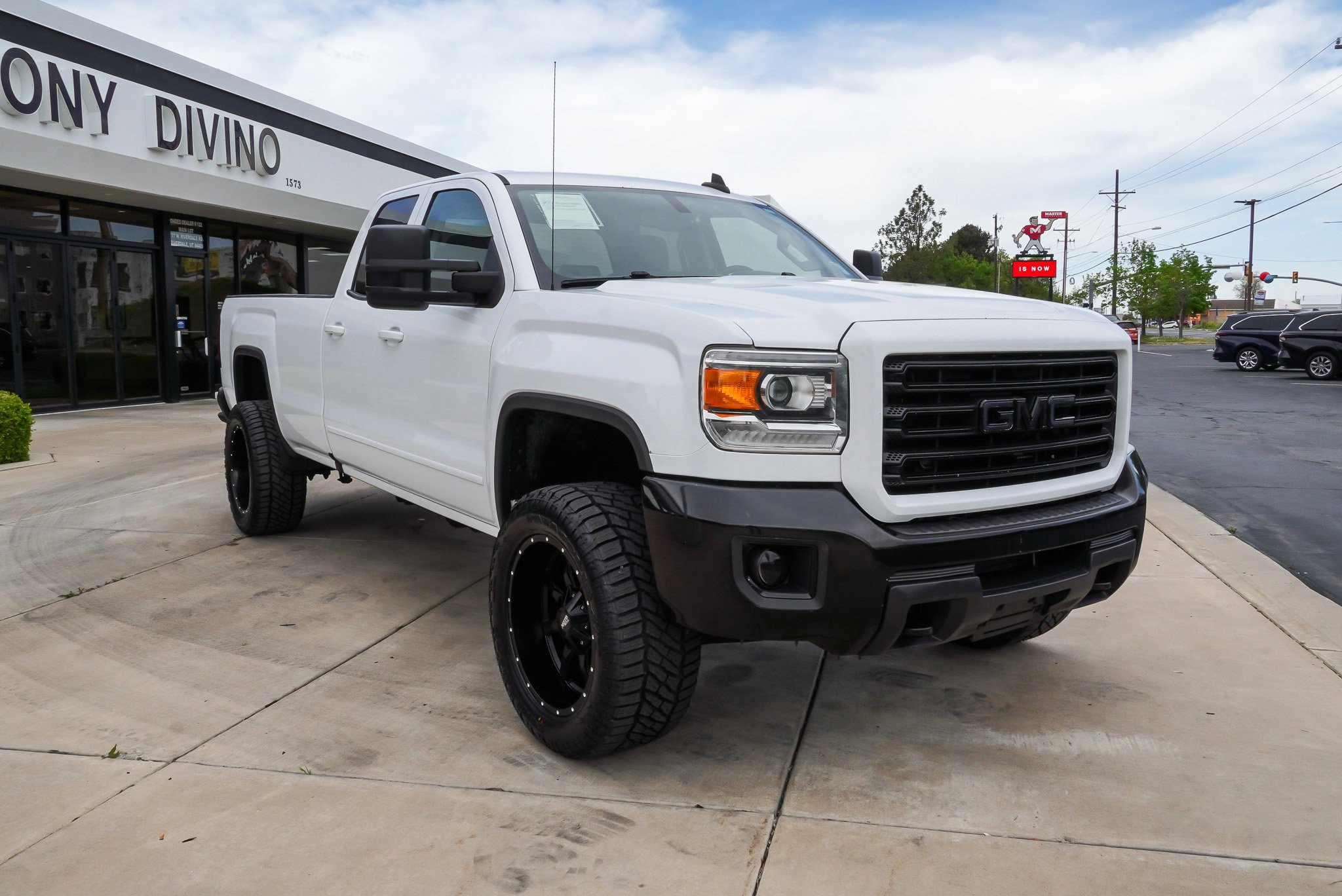 Used 2016 GMC Sierra 2500 SLE w/ SLE Preferred Package AWD/4WD video 2