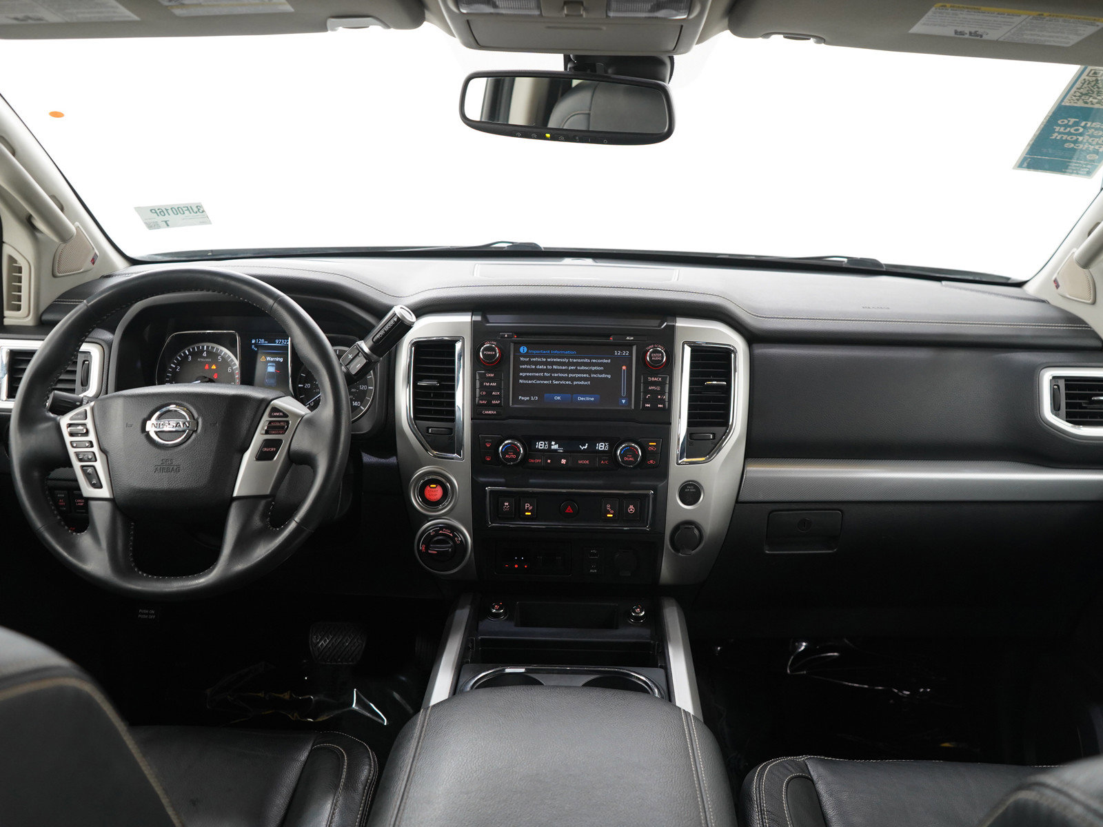 Used 2017 Nissan Titan PRO-4X AWD/4WD image 12