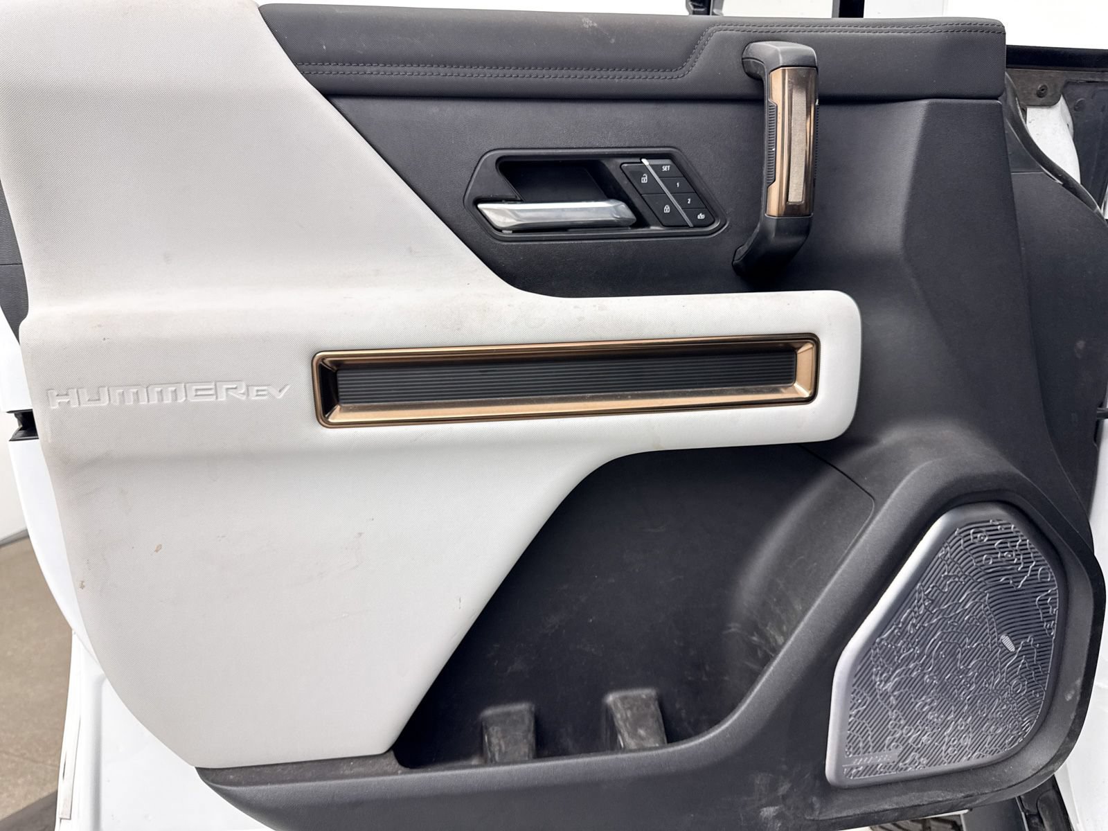 Used 2022 GMC Hummer EV Edition 1 w/ LPO, Illumination Package AWD/4WD image 31