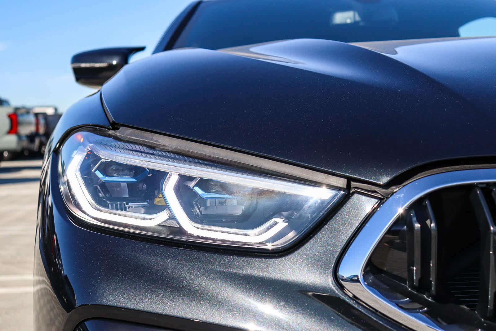 Used 2020 BMW M8 Coupe w/ Driving Assistance Package image 9