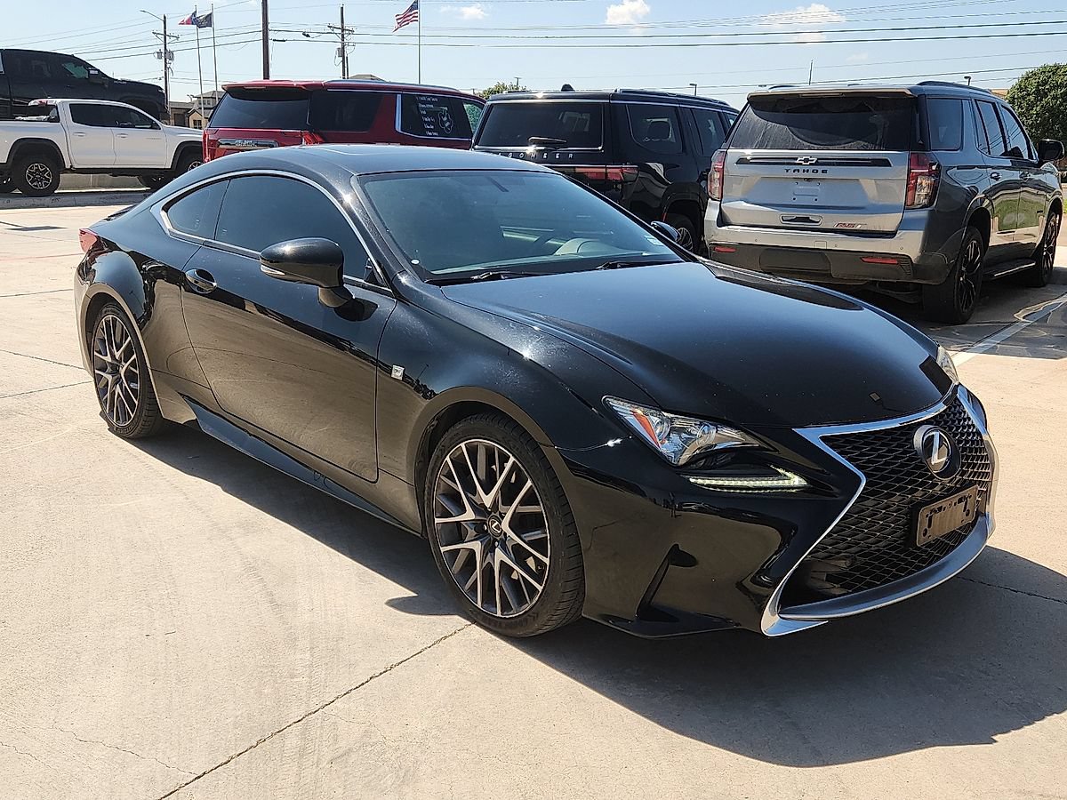 Used 2016 Lexus RC 200t RWD image 4