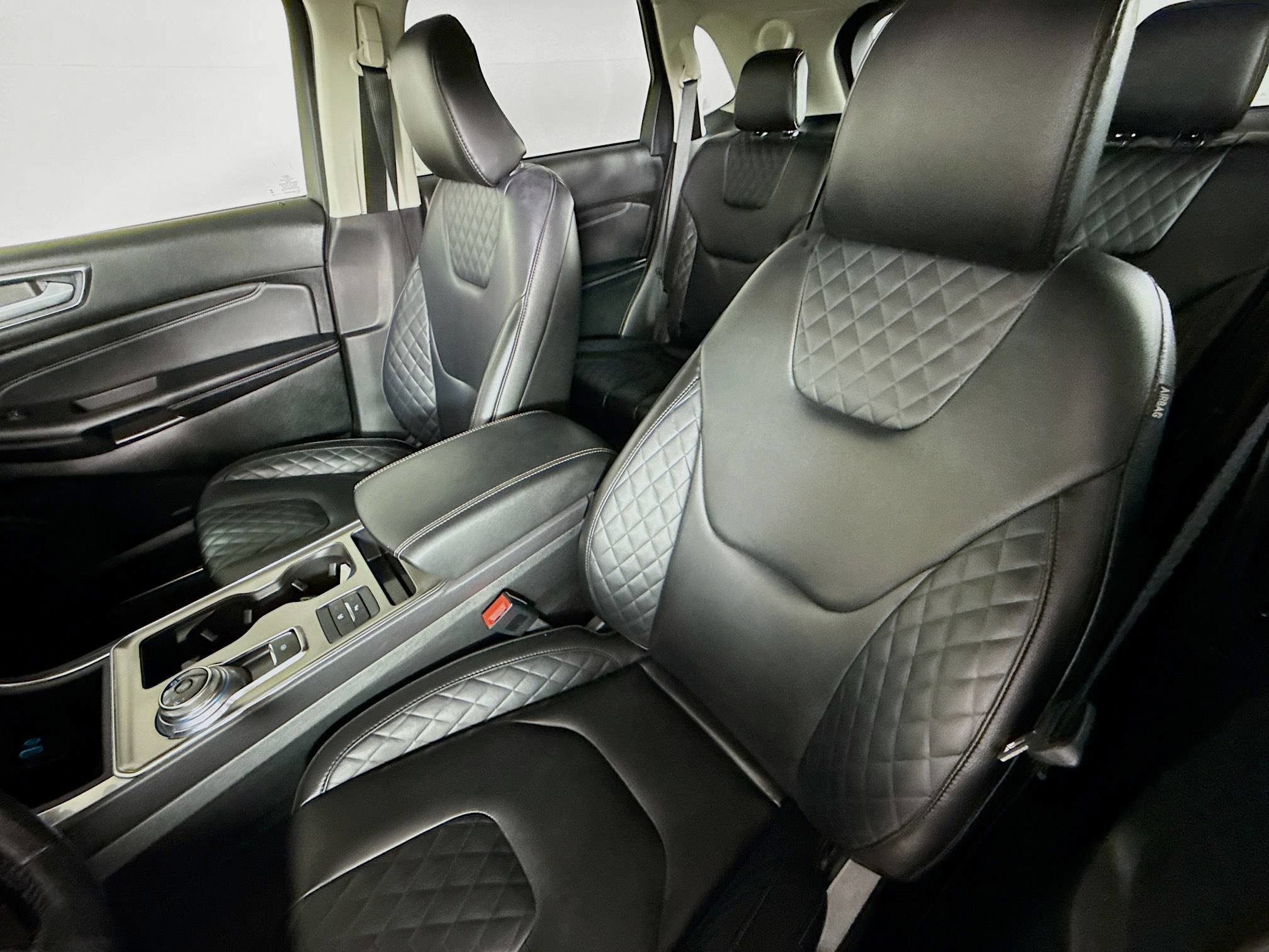 Used 2023 Ford Edge Titanium image 24