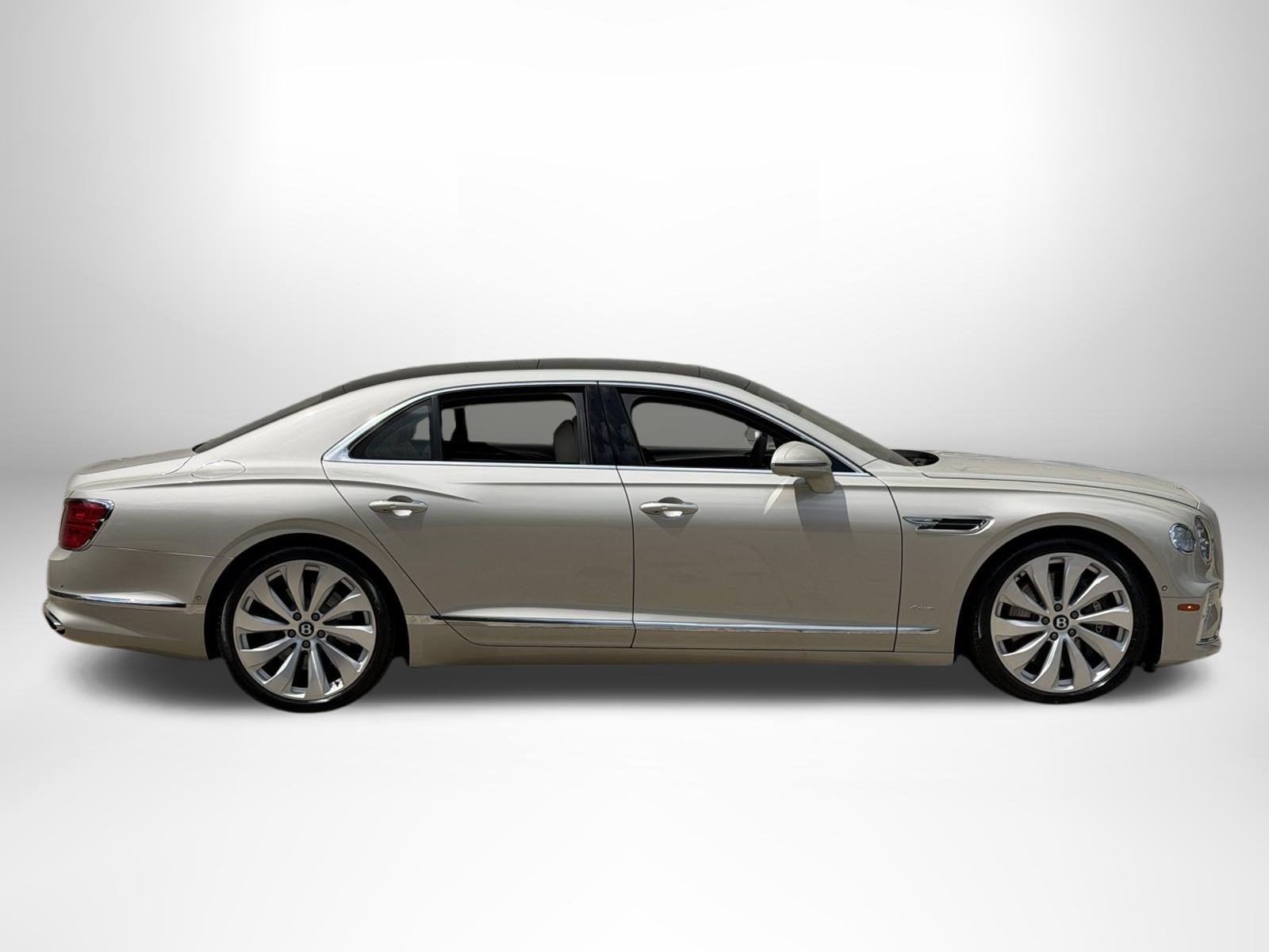 Used 2026 Bentley Flying Spur Azure AWD/4WD image 5