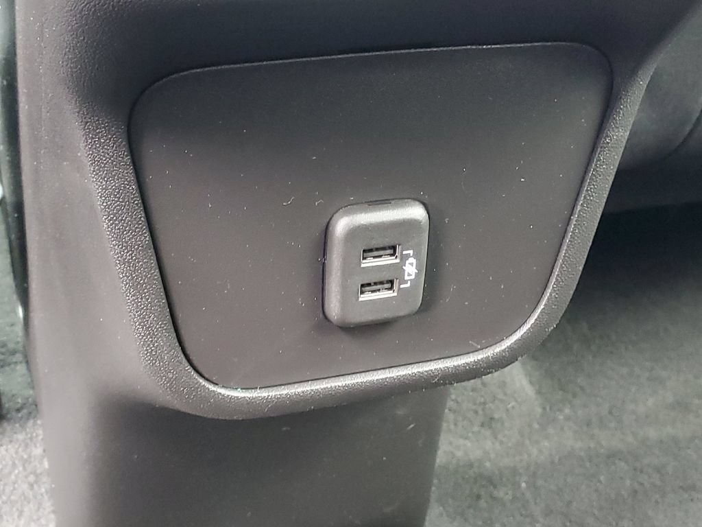 Used 2024 Chevrolet Equinox LT w/ LPO, Floor Liner Package FWD image 13