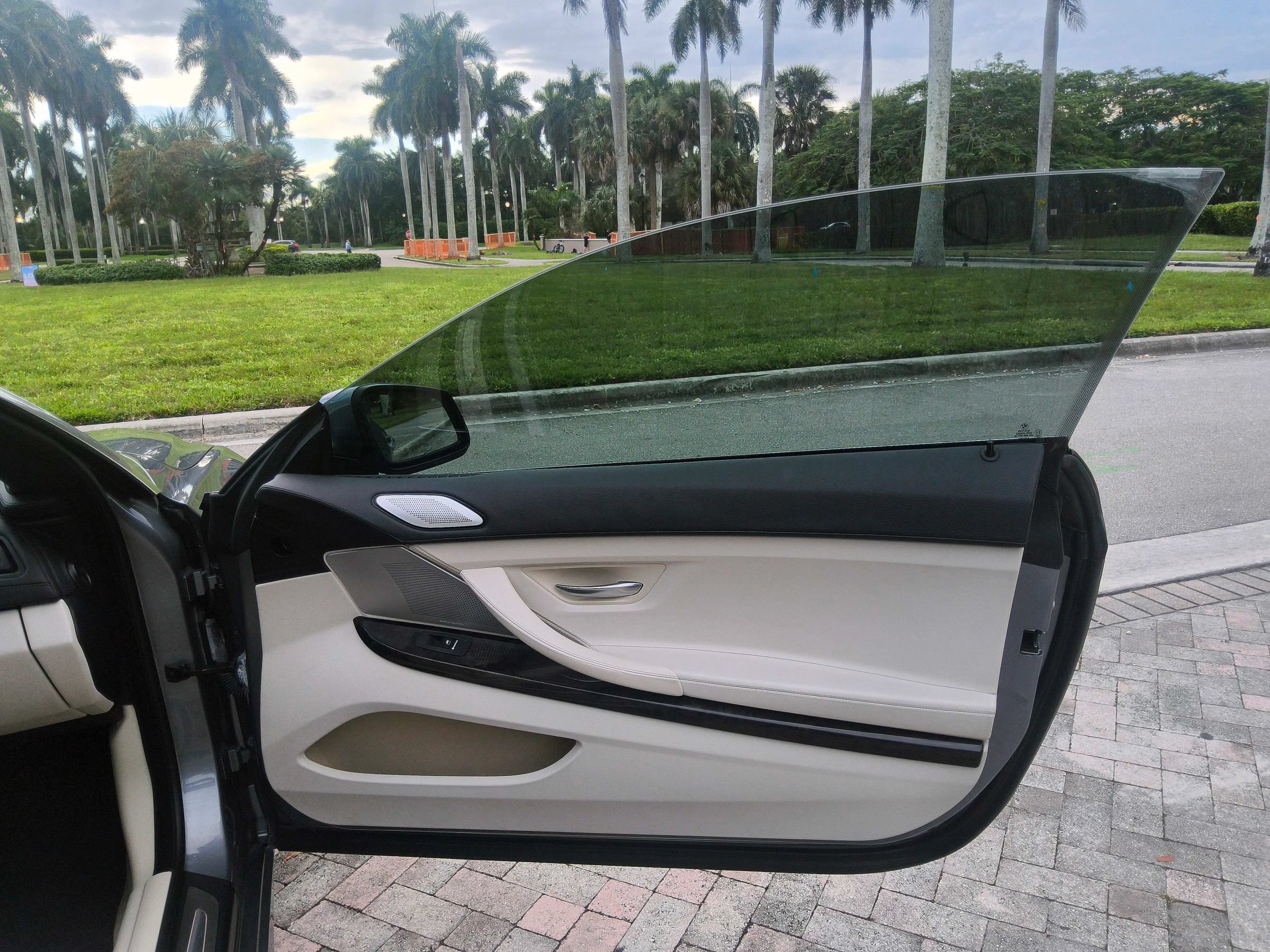Used 2012 BMW 650i Convertible RWD image 48