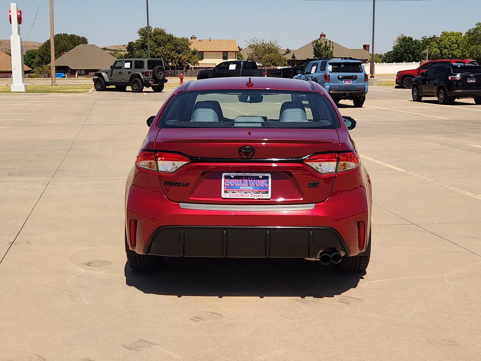 Used 2025 Toyota Corolla SE FWD image 8