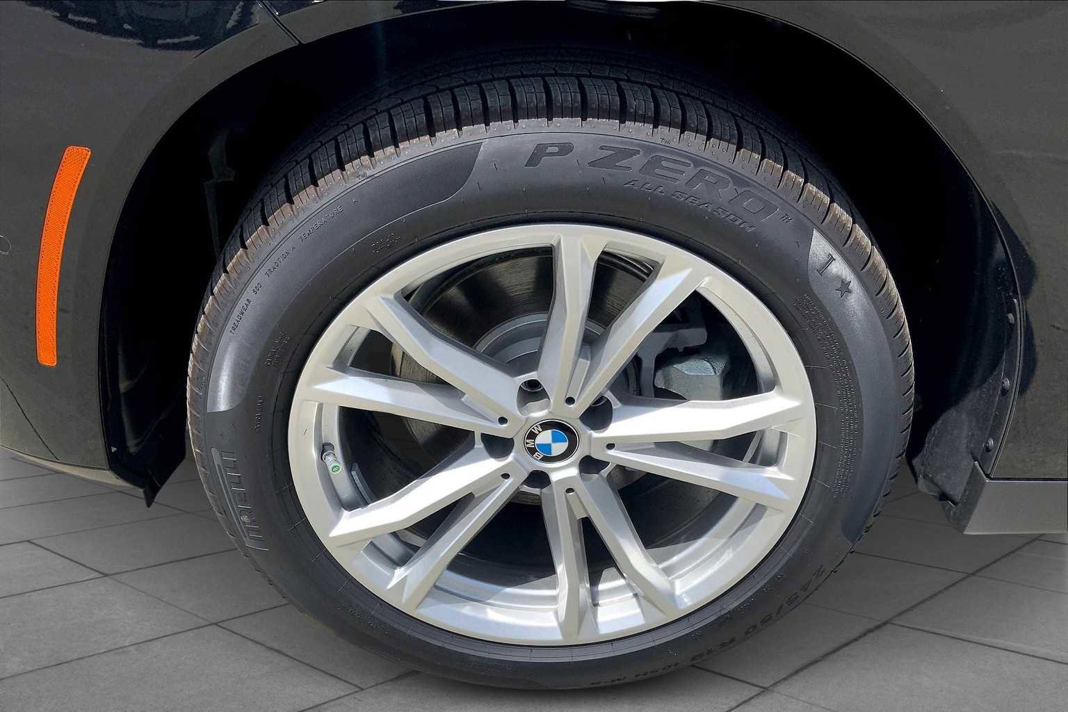 New 2025 BMW X3 xDrive30i w/ Convenience Package image 11