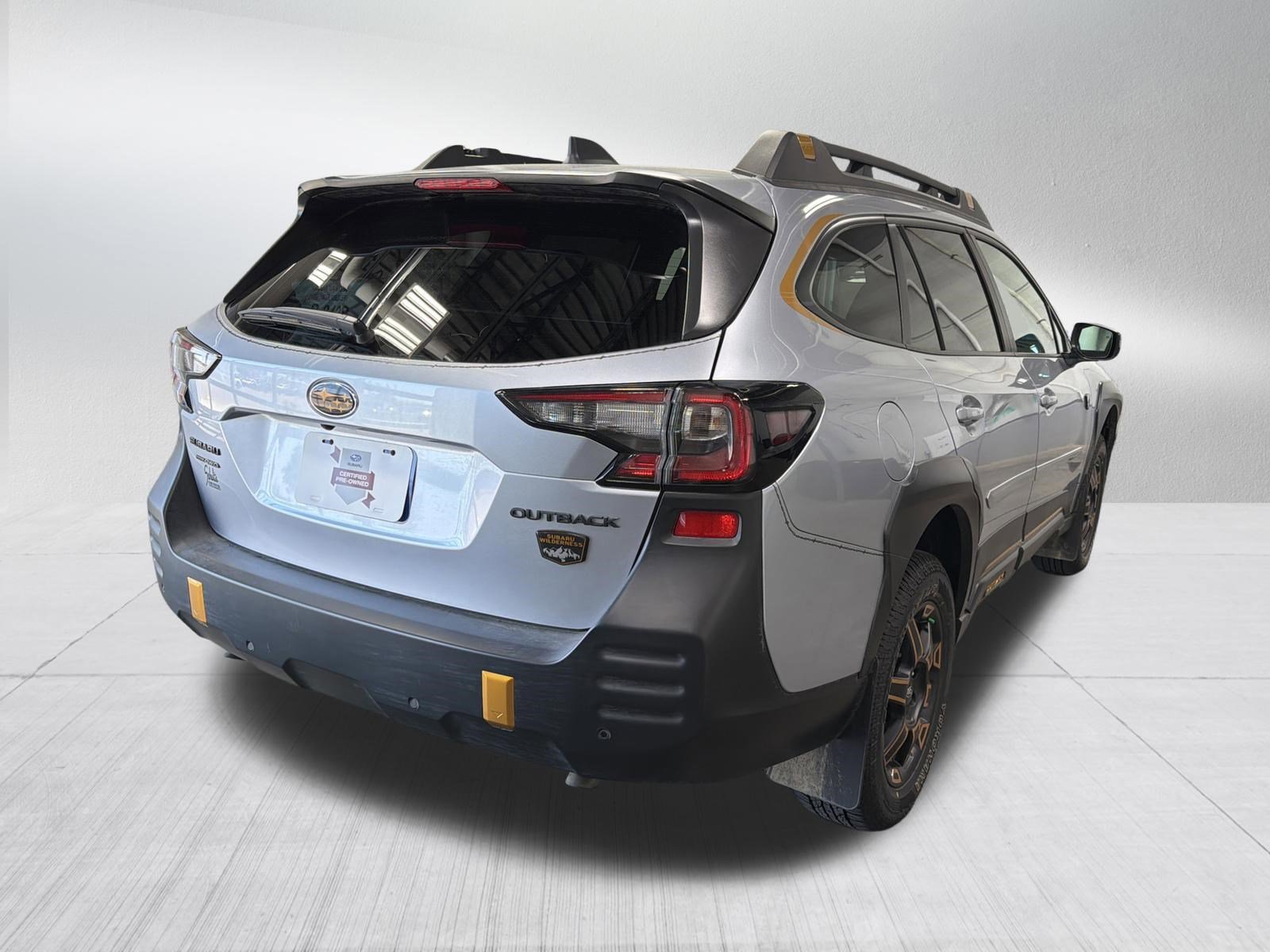Used 2025 Subaru Outback Wilderness AWD/4WD image 7