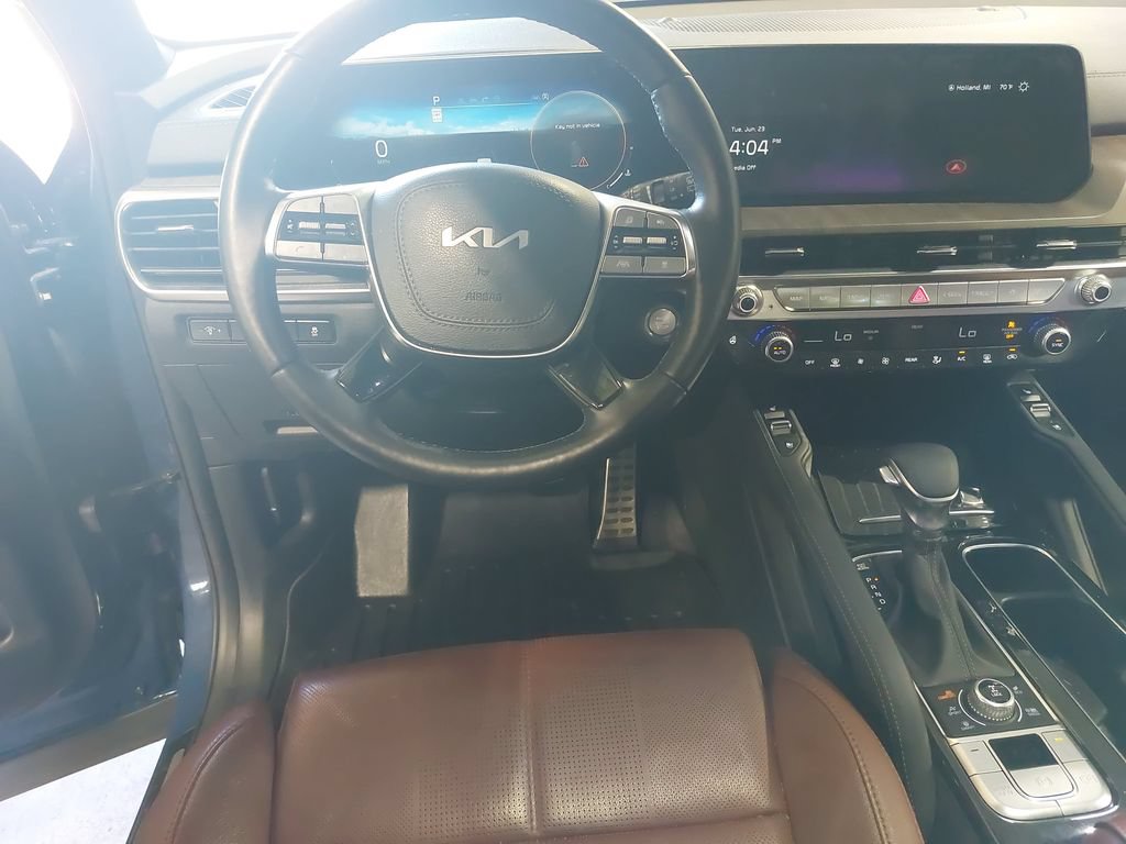 Used 2024 Kia Telluride SX AWD/4WD image 17