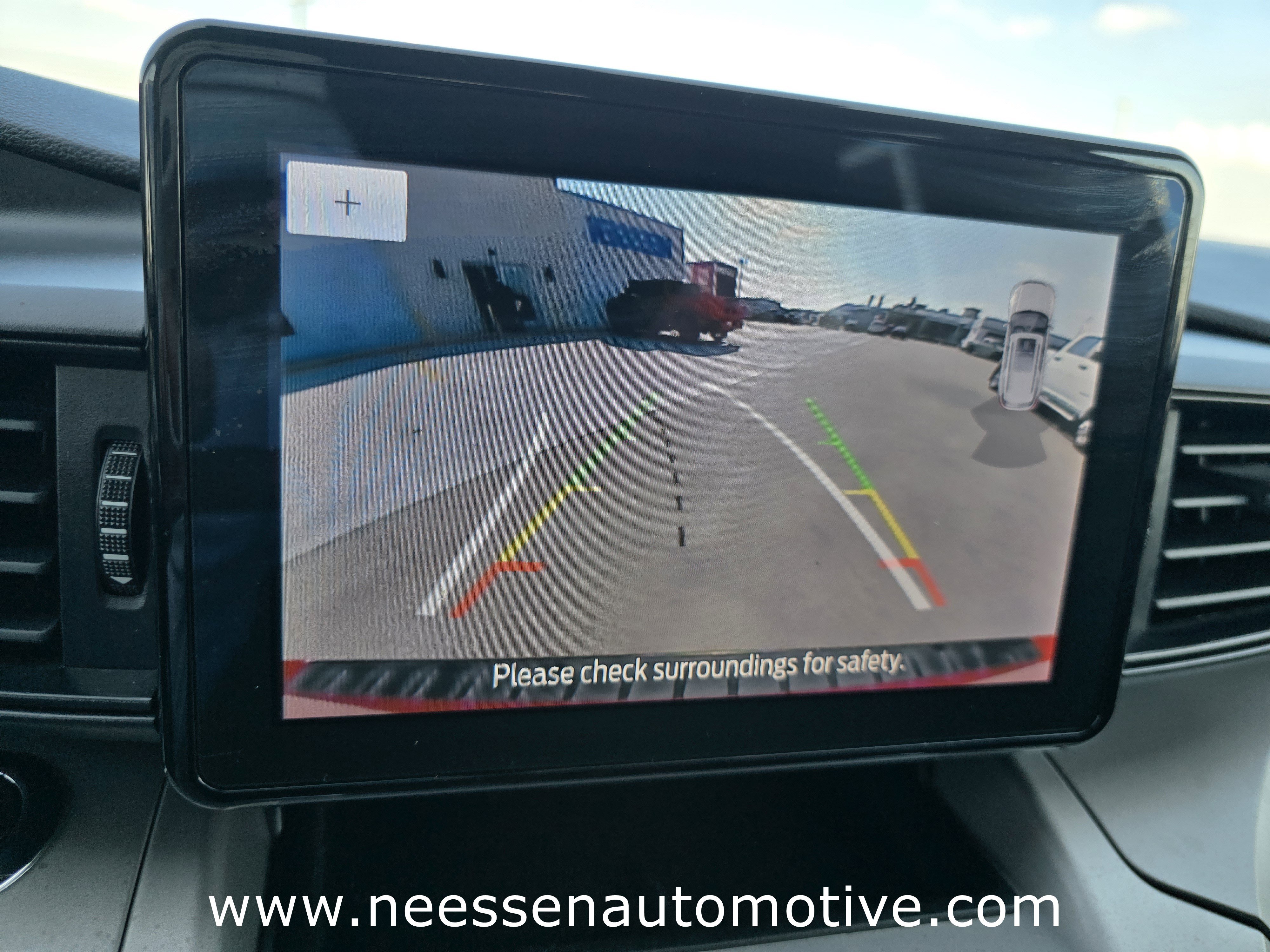 Used 2022 Ford Explorer XLT image 29