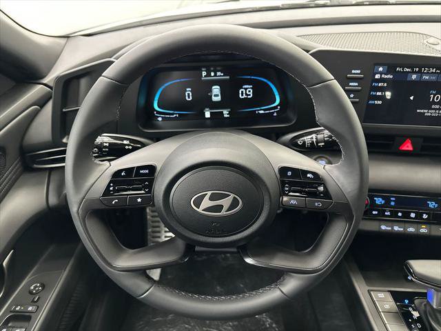 New 2026 Hyundai Elantra SEL Sport FWD image 22