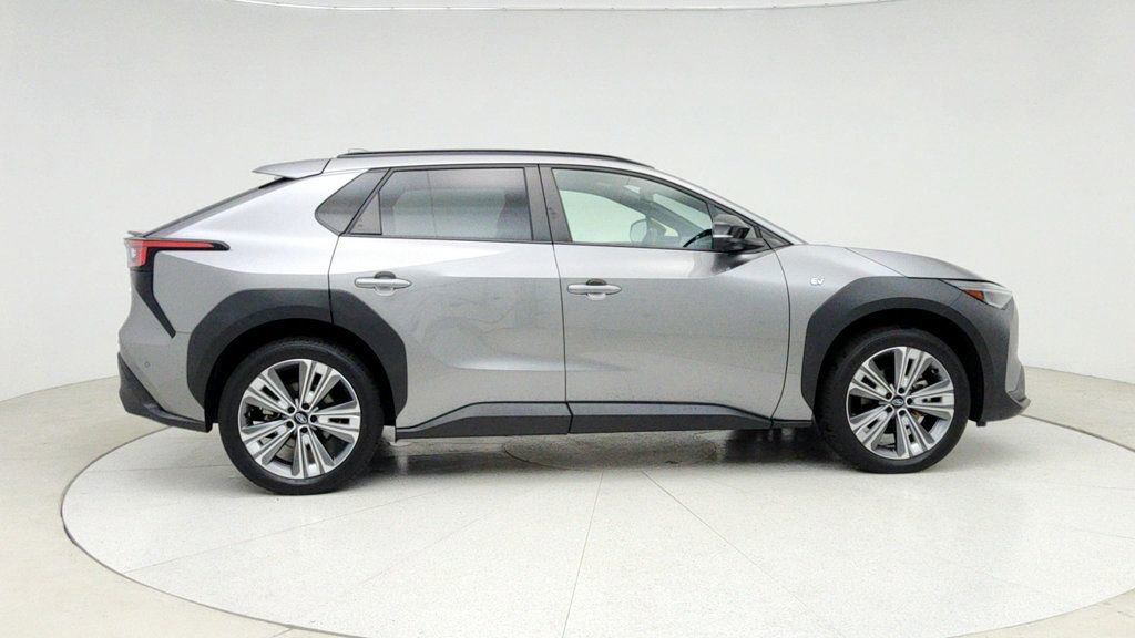 Used 2023 Subaru Solterra AWD image 4