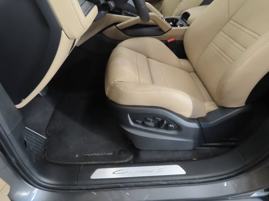 Certified 2026 Porsche Cayenne S AWD/4WD image 39
