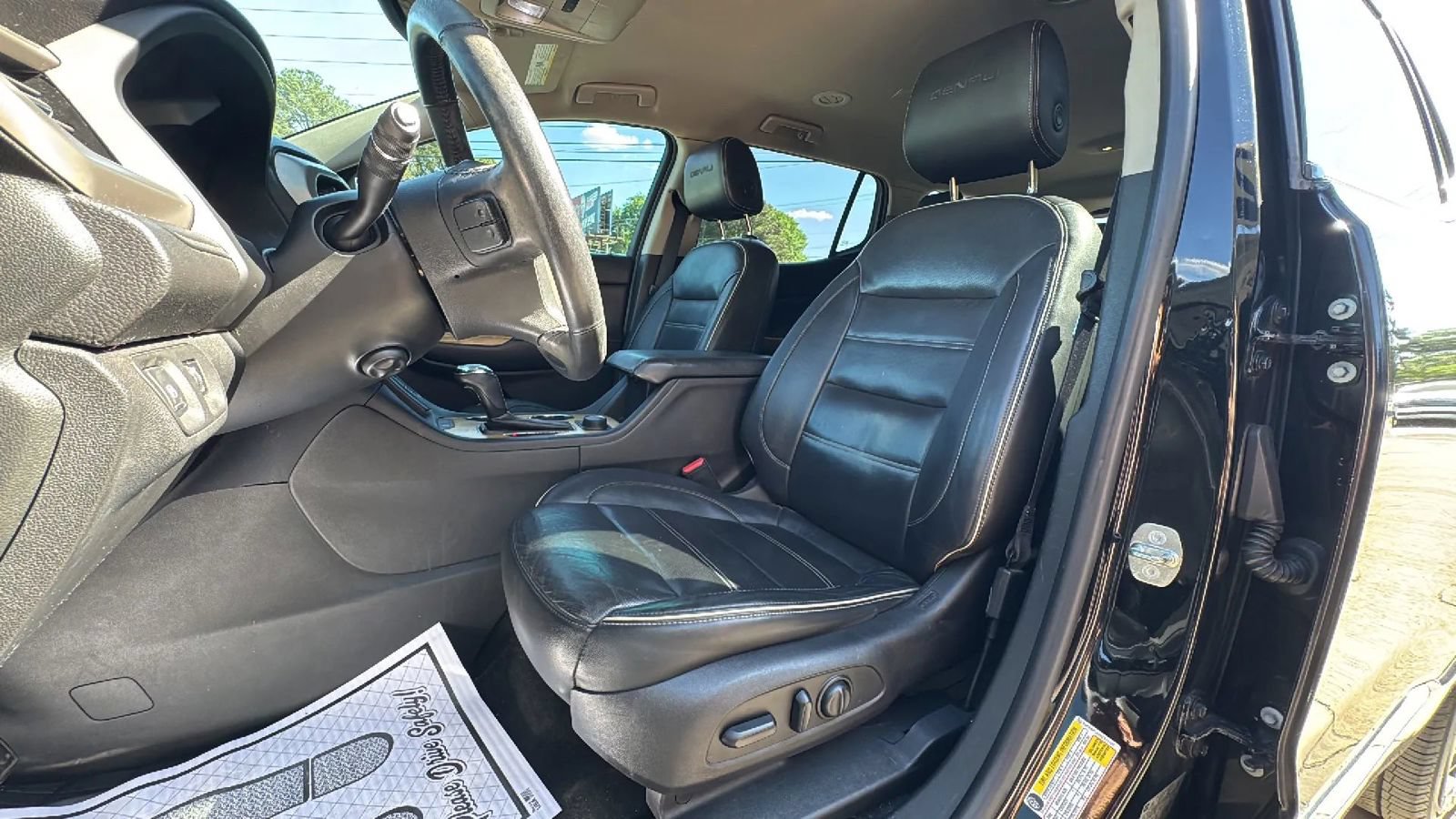 Used 2017 GMC Acadia Denali FWD image 11