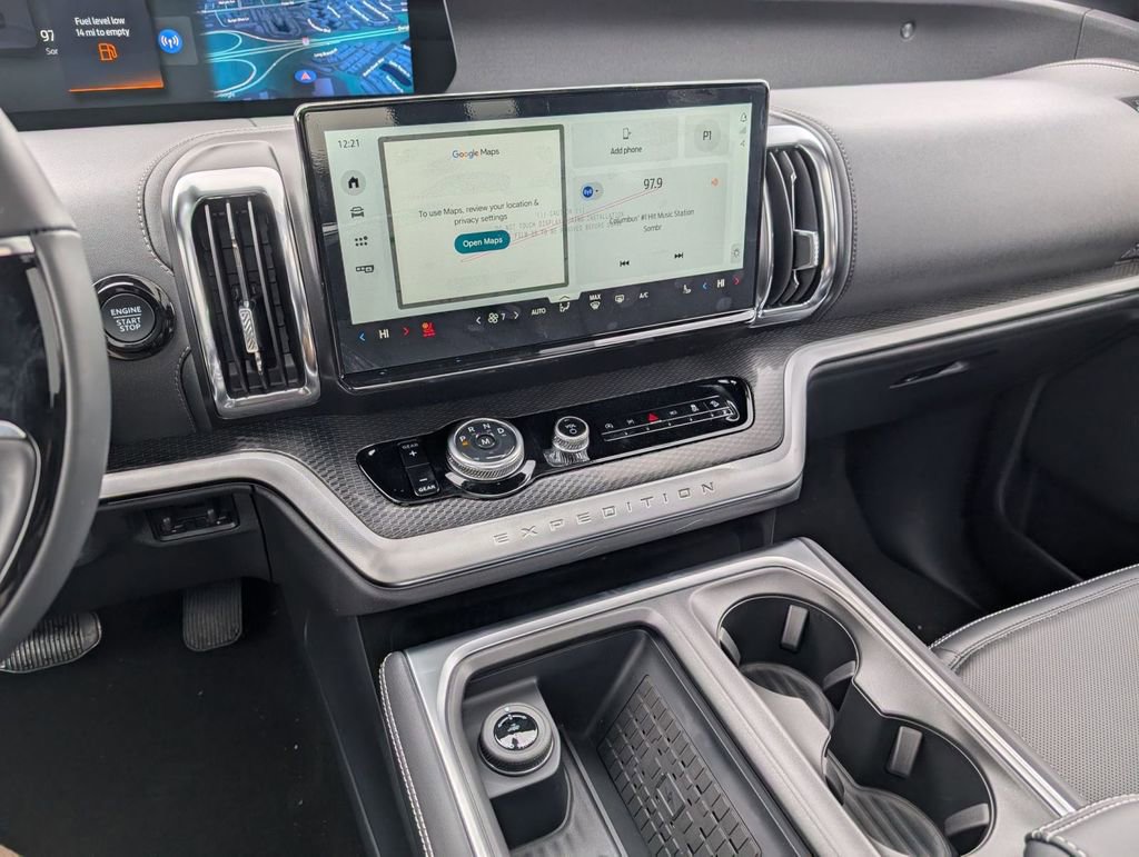 New 2025 Ford Expedition Platinum w/ Stealth Performance Package image 33