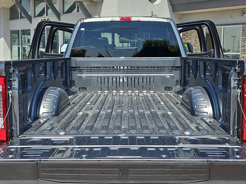 New 2026 Ford F350 Platinum w/ FX4 Off-Road Package image 12