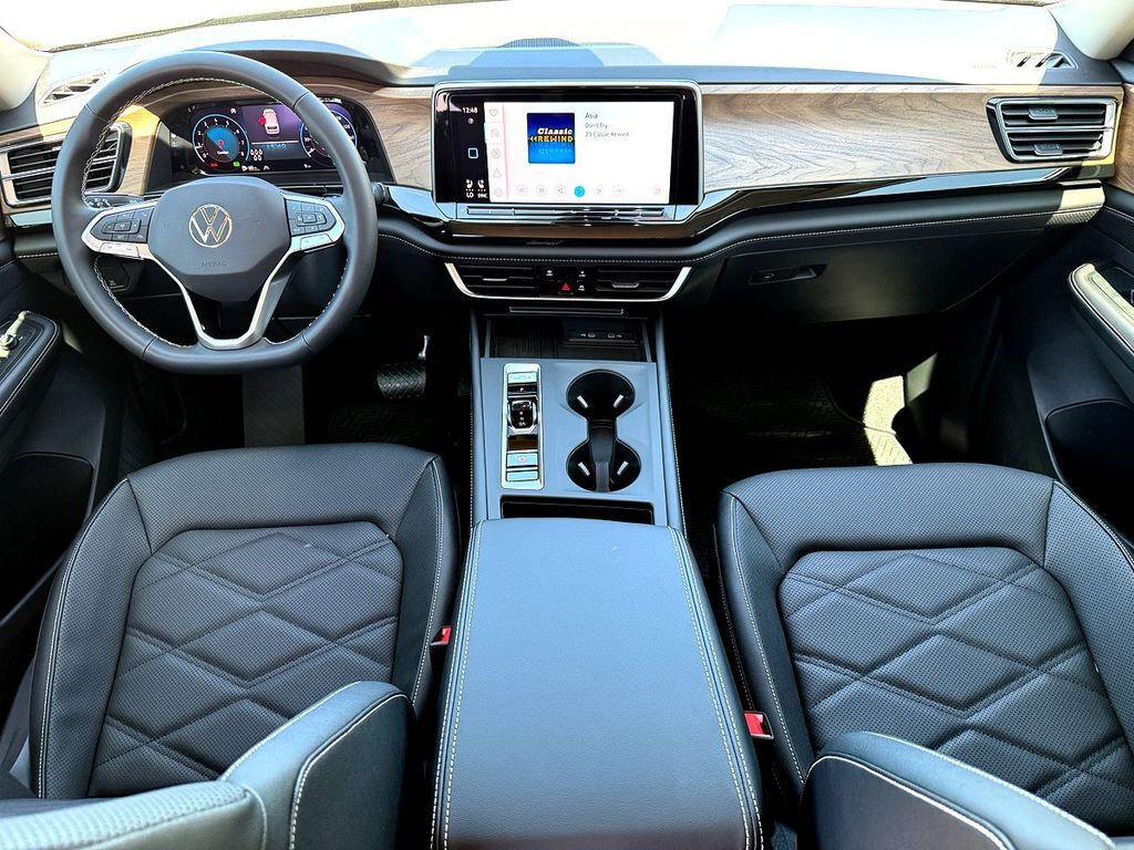 New 2026 Volkswagen Atlas SE FWD image 19