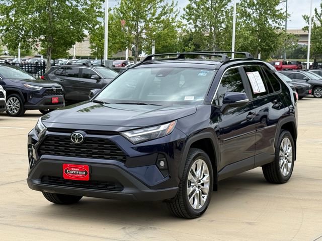 Used 2025 Toyota RAV4 XLE Premium image 8