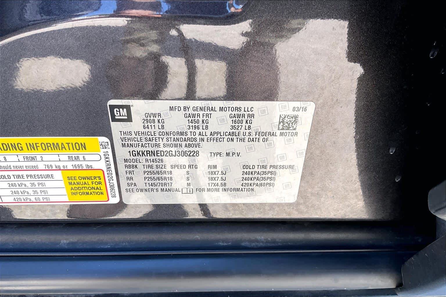 Used 2016 GMC Acadia SLE FWD image 33