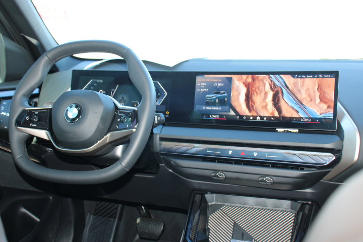 Used 2025 BMW X3 xDrive30i w/ Premium Package image 24