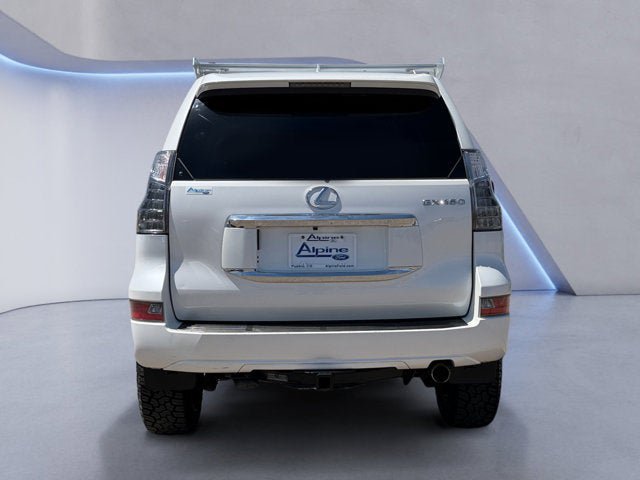 Used 2018 Lexus GX 460 w/ Preferred Accessory Package AWD/4WD image 4