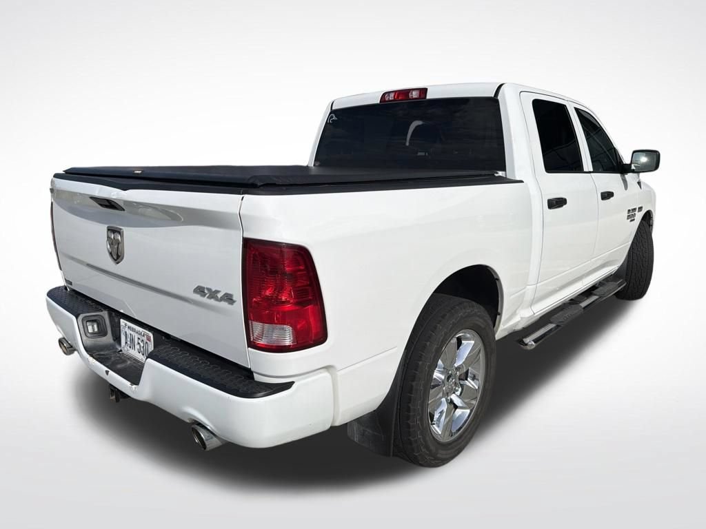 Used 2019 RAM 1500 Express w/ Express Value Package AWD/4WD image 3